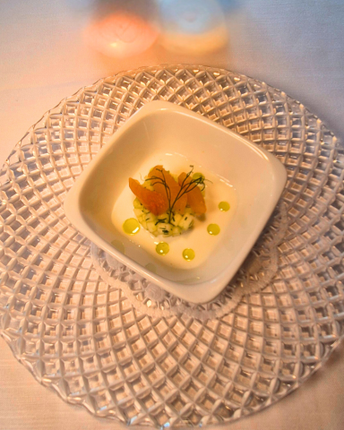 Restaurant-Kupferpfanne-Fuerth-Tischreservierung-Gemuetlich-Gehobene-Kueche-4-Gang-Menue-Gruss-aus-der-Kueche-Lachs