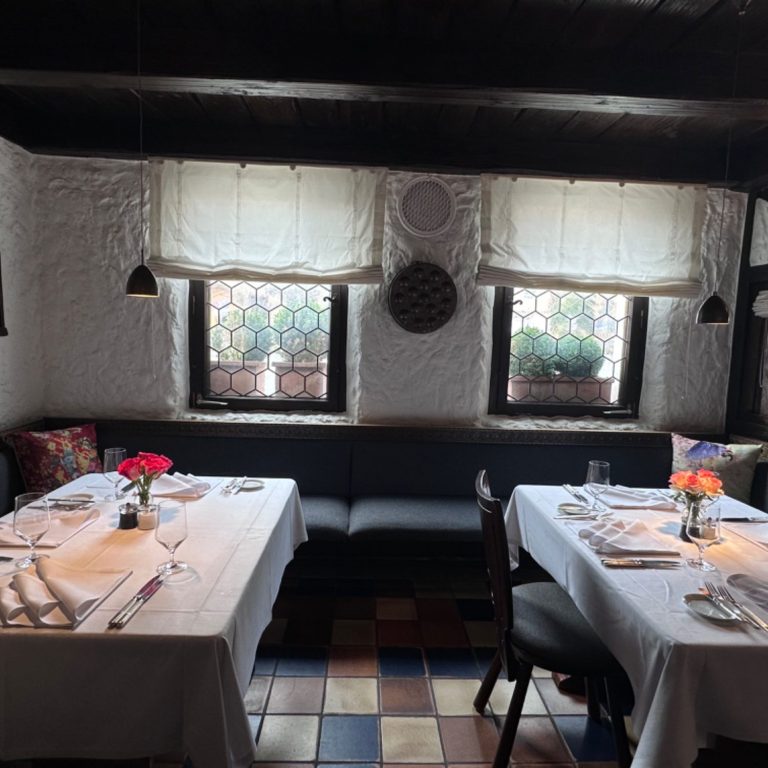 Restaurant-Kupferpfanne-Fuerth-Tischreservierung-Gemuetlich-Gehobene-Kueche-Privater-Seperater-Raum Restaurant-Kupferpfanne-Fuerth-Tischreservierung-Gemuetlich-Gehobene-Kueche-Privater-Seperater-Raum